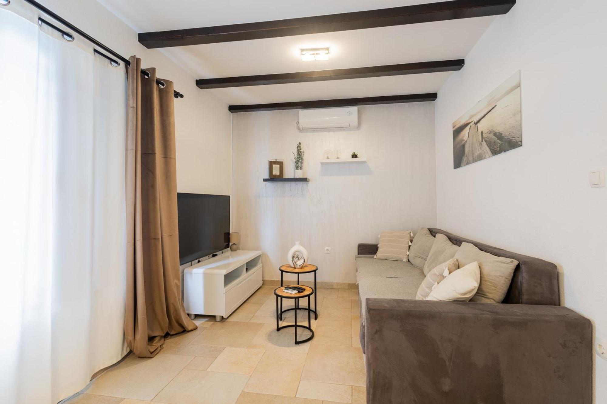 Villa Palanga Трогир Екстериор снимка
