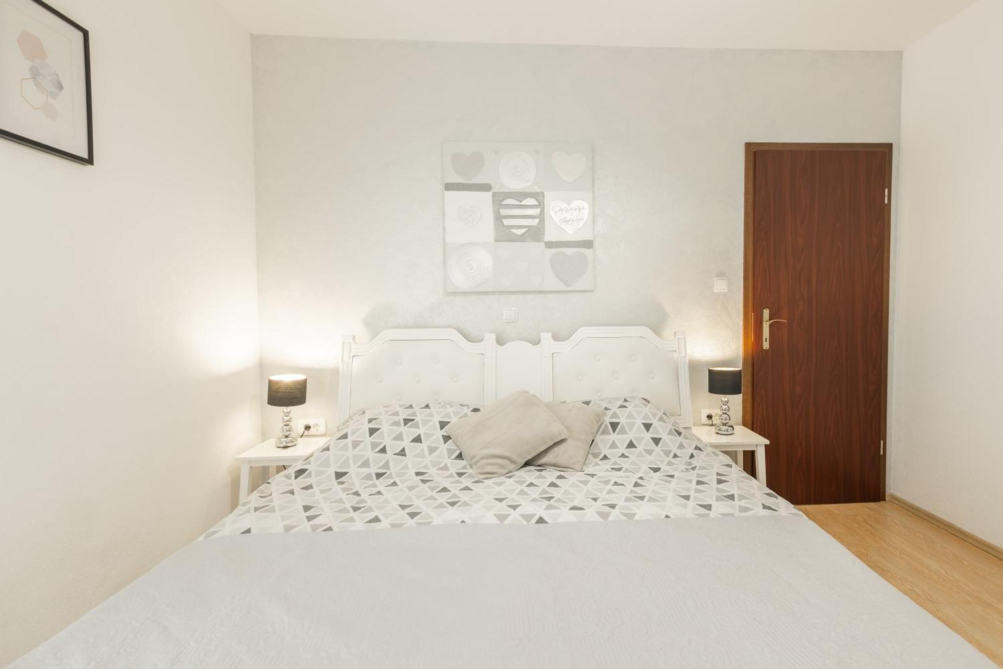 Villa Palanga Трогир Екстериор снимка