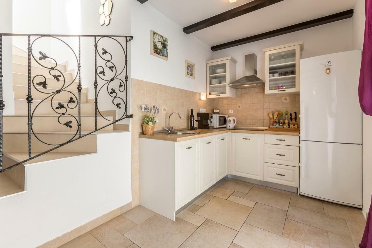 Villa Palanga Трогир Екстериор снимка